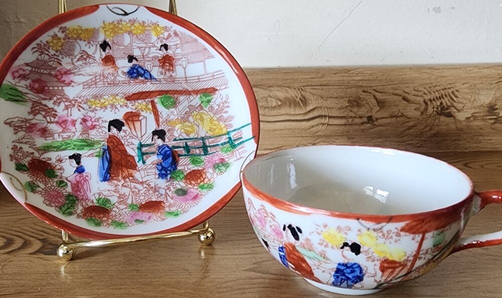 Geisha Girls Porcelain Tea Cup & Saucer Made In Japan 2 Pieces See Pictures E